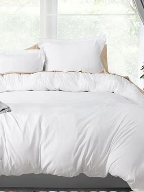 Utopia Bedding Queen Duvet Cover Set – White – Includes 2 Pillow Shams – 92" x90